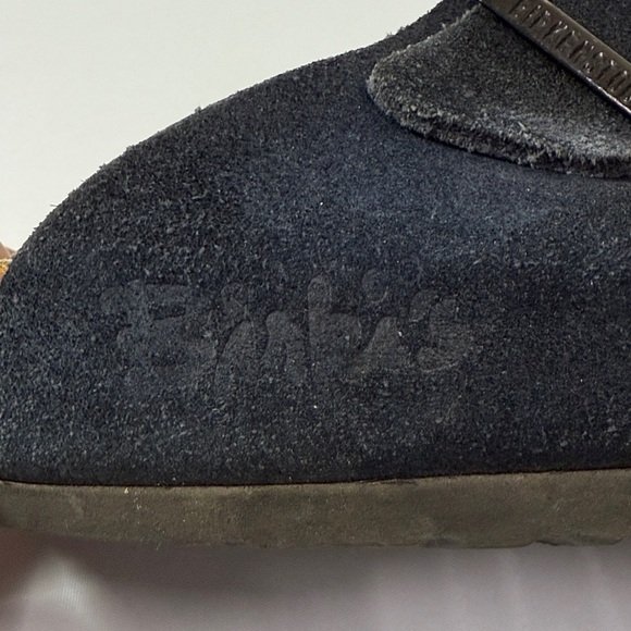 Birkenstock Classic Black Women's Sandals - Picture 2 of 12